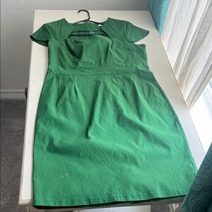 Grace Elegant Green Midi Dress